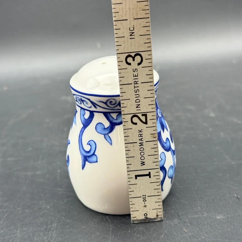 Ralph Lauren Mandarin Blue Pepper Shaker Floral Chinoiserie Traditional Classic